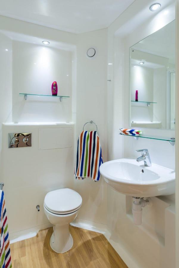 Zeni Ensuite Rooms In Эксетер Экстерьер фото